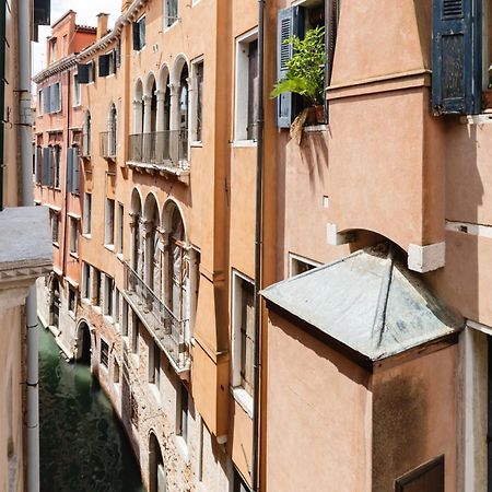 San Marco Canal View By Bricola Apartments Венеция Экстерьер фото