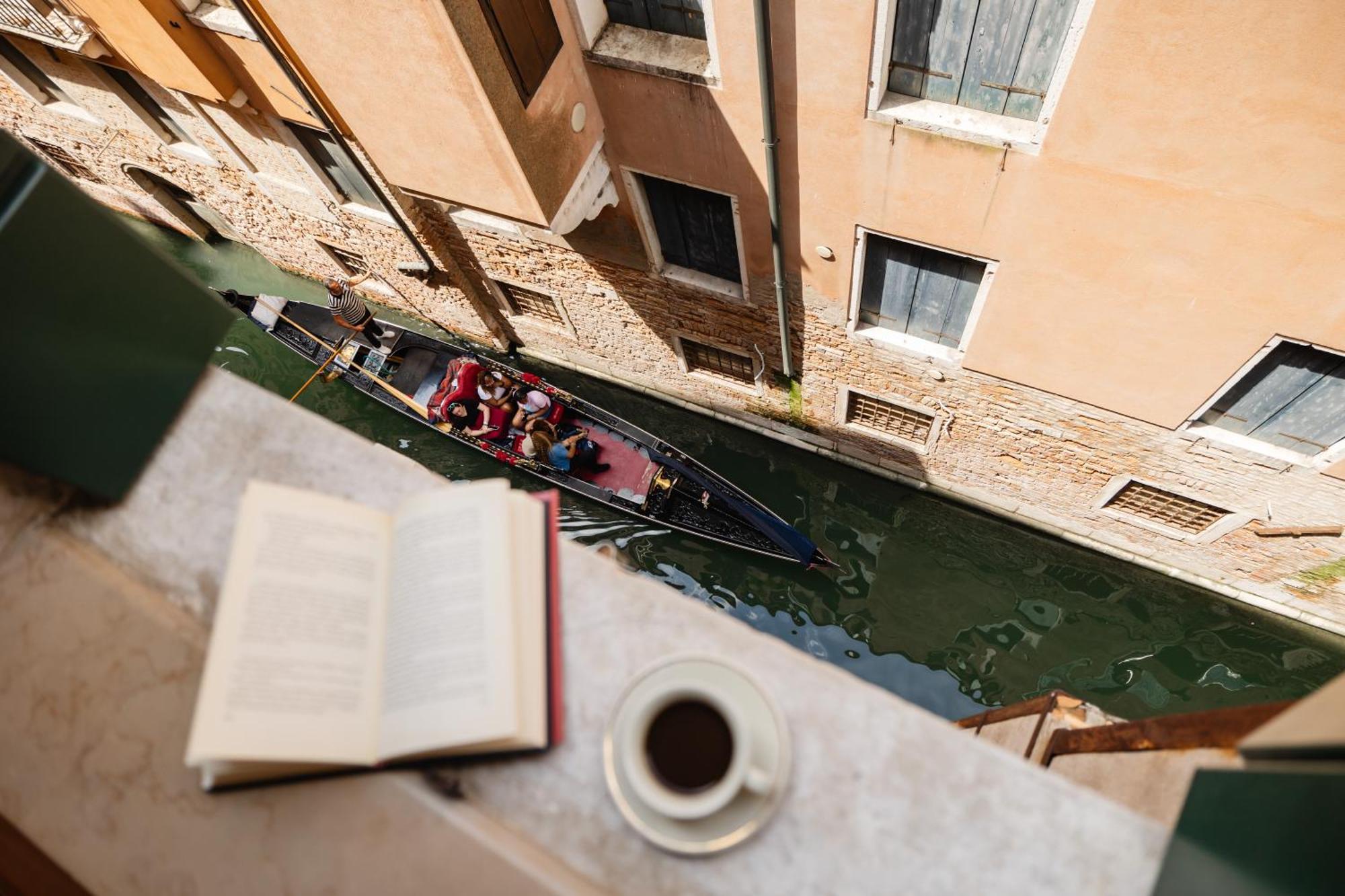 San Marco Canal View By Bricola Apartments Венеция Экстерьер фото